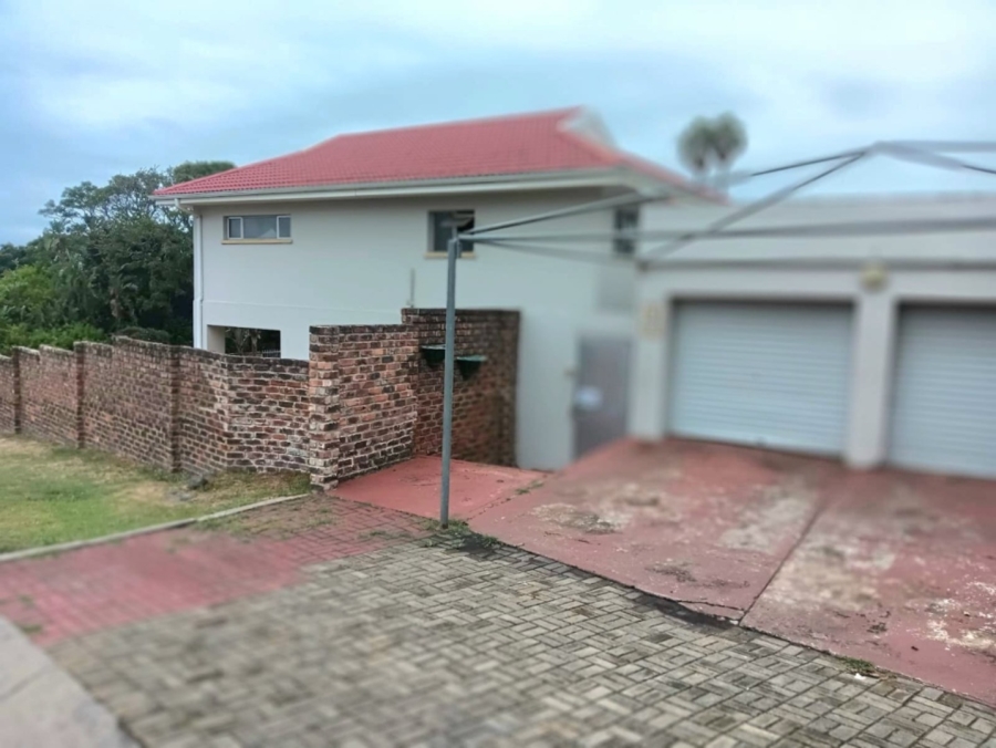 5 Bedroom Property for Sale in Gonubie Eastern Cape